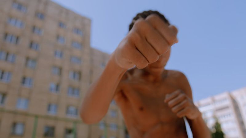 Казахстанских вахтовиков арестовали после массовой драки в России