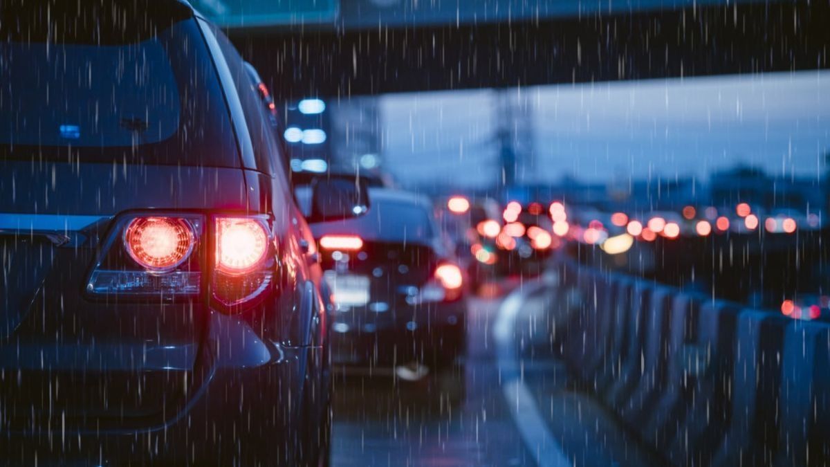 Автомобили в пробке