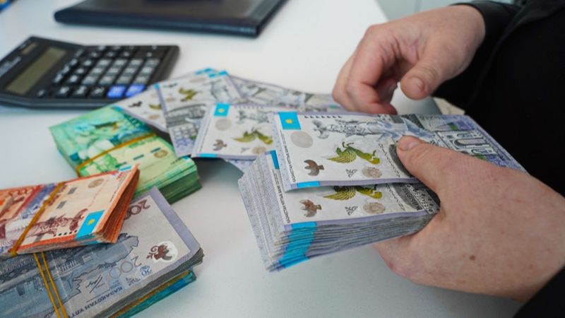 Расходы казахстанцев растут быстрее, чем доходы
