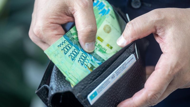 Казахстанцы получили АСП почти на 8 млрд с начала года: кому положены выплаты