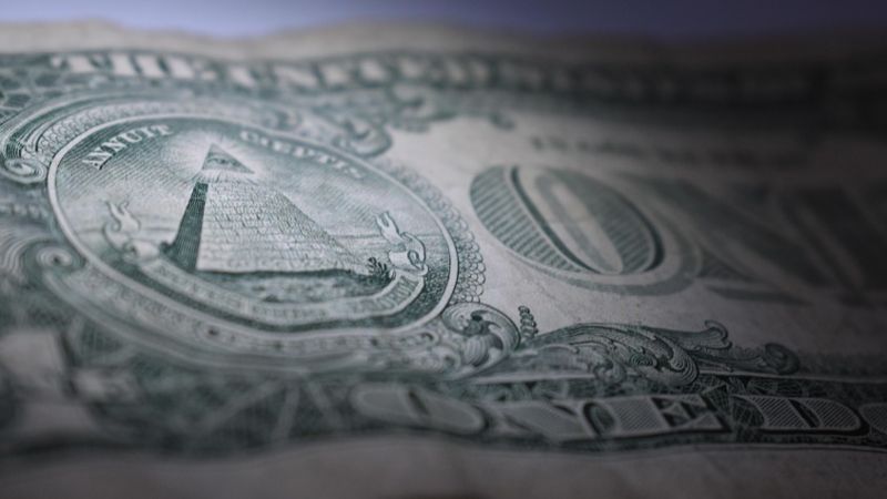 Доллар взлетел в обменниках Казахстана после перемирия на Ближнем Востоке