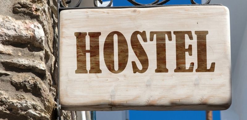 Более тысячи нарушений нашли в хостелах Алматы