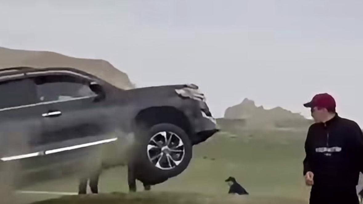 Дрифт на внедорожниках у Айракты