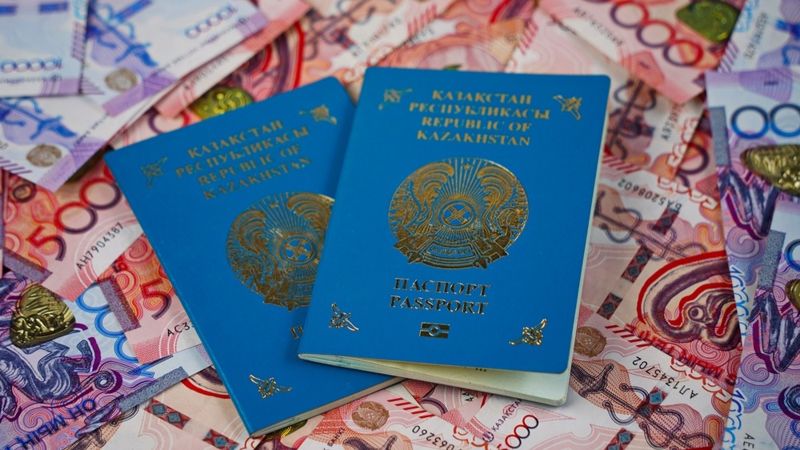 Сотни иностранцев наказали за нарушение миграционных законов в Казахстане