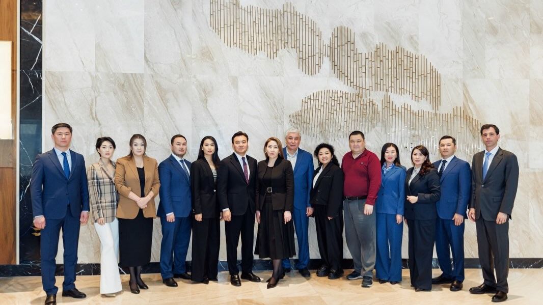 Инициаторы создания партии 