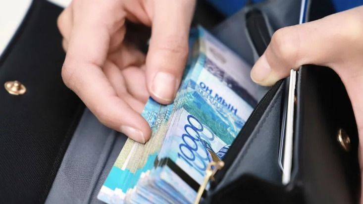 Больше 50 рабочих предприятия не могли получить зарплаты за 2 месяца в ВКО