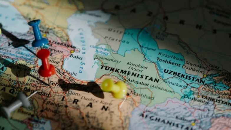 Казахстан “заморозил” ряд совместных проектов с Ираном