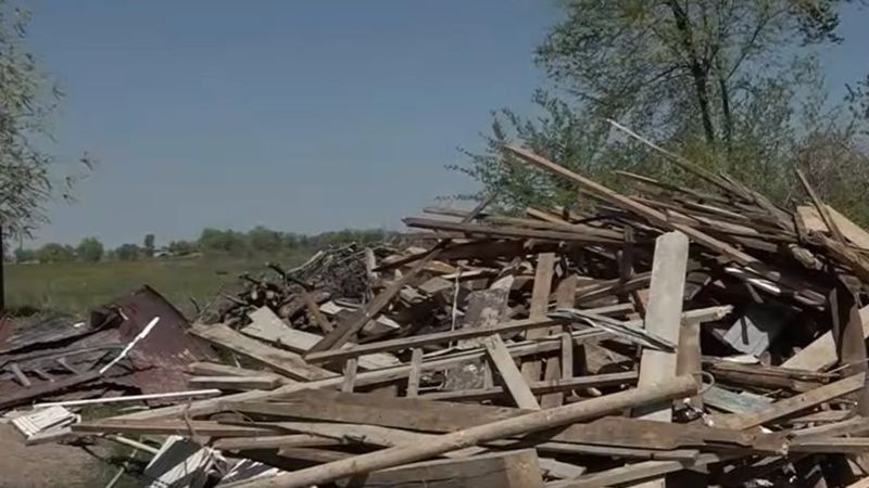 Взрыв газа в Алматинской области разрушил дом, четверо борются за жизнь