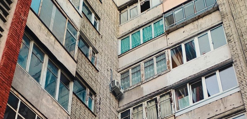 Чиновники незаконно купили квартиры на 200 млн в Туркестанкой области