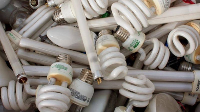 Жителей Алматы призывают избавиться от опасных отходов