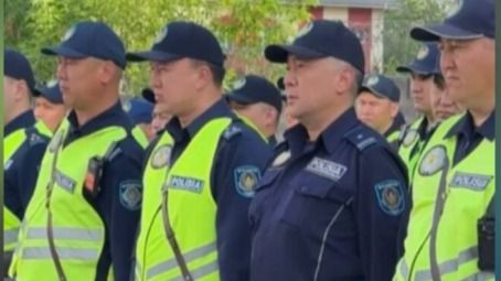 Полицейские