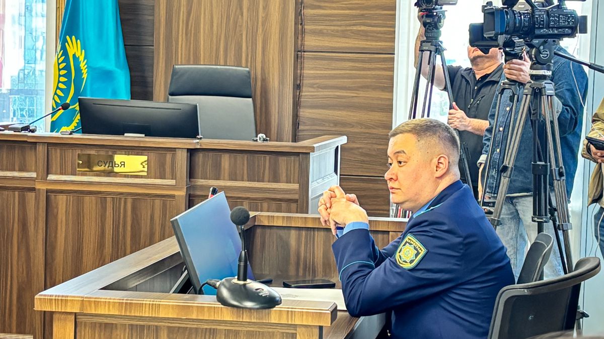 Олжас Хайруллаев