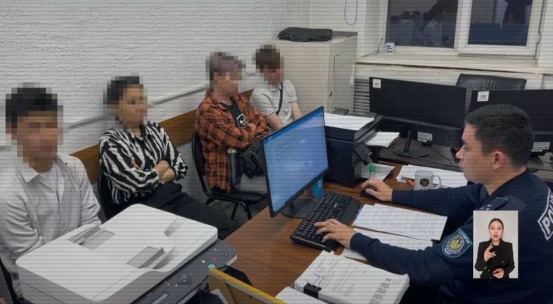 Подростки рассылали фейки о терактах в Казахстане: МВД предупредило родителей