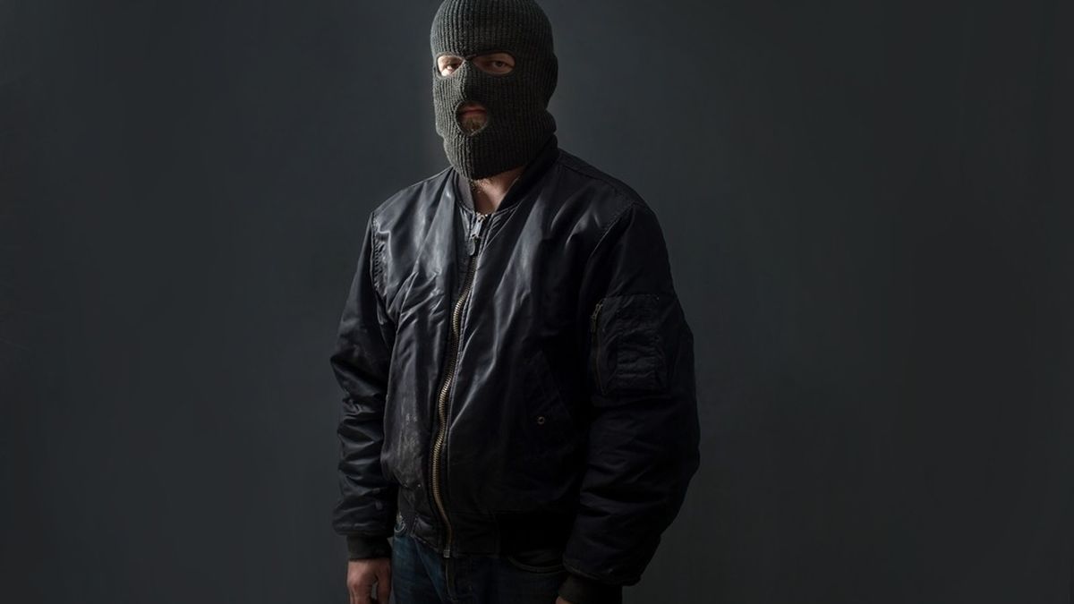 скинхед, Алматы