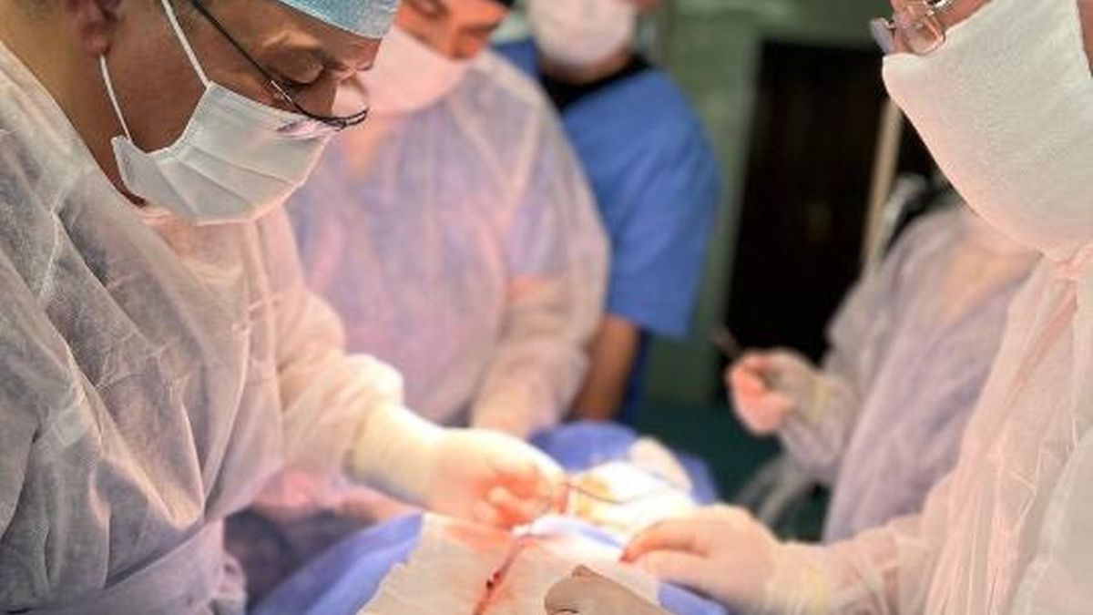 Врачи спасли итальянского туриста в Алматы операция
