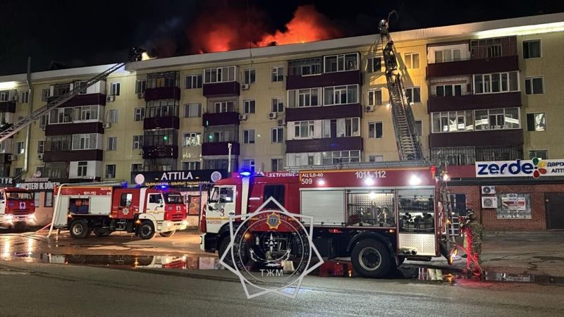 50 человек эвакуировали из горящего дома в Актобе