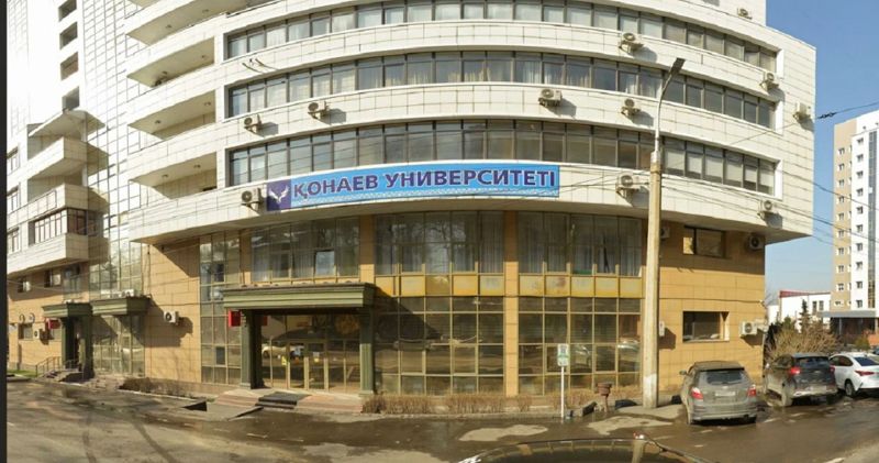 Студентку жестоко избили в общежитии университета Кунаева