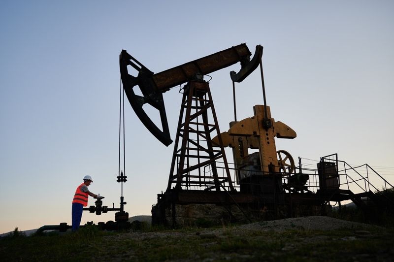 Добыча нефти на Тенгизе рухнула после сбоя