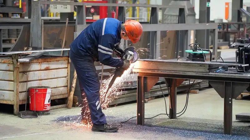 Казахстанских работодателей поймали на сокрытии травм работников