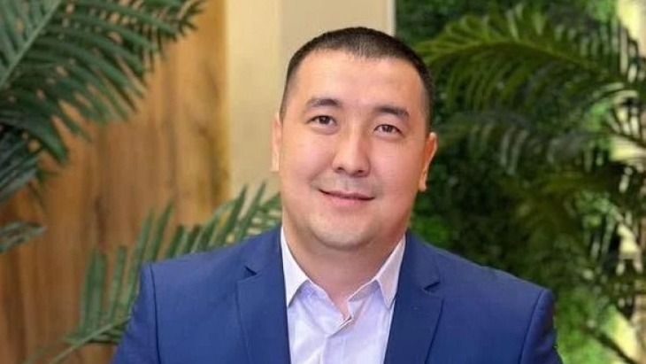 Блогер Адилетхан Молдахан признал вину в суде Алматы