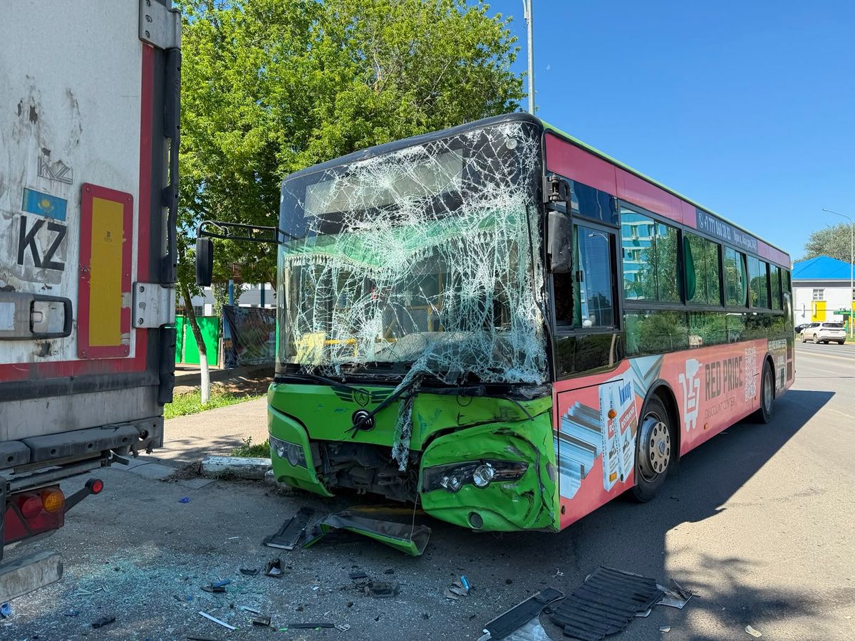 Автобус, ДТП, столкновение, авария