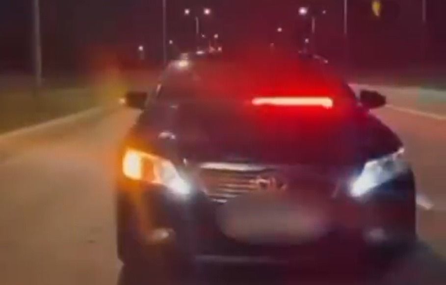 Автомобиль с "мигалкой"