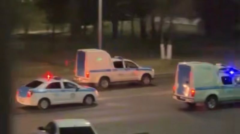 Подозреваемый в краже угнал полицейский автомобиль и устроил ДТП в Павлодаре