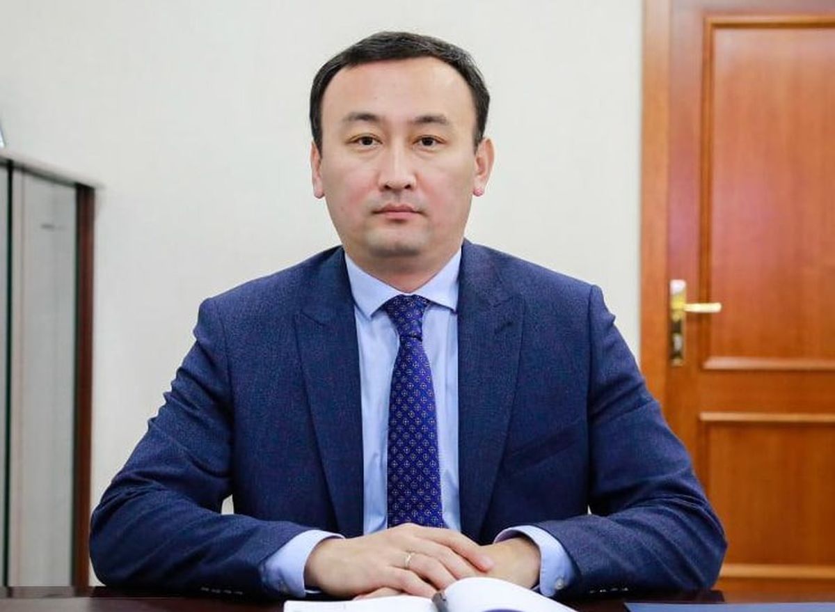 Есет Байкен