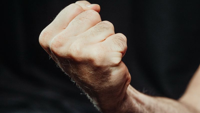 Туриста задержали за драку со спасателем на Алаколе