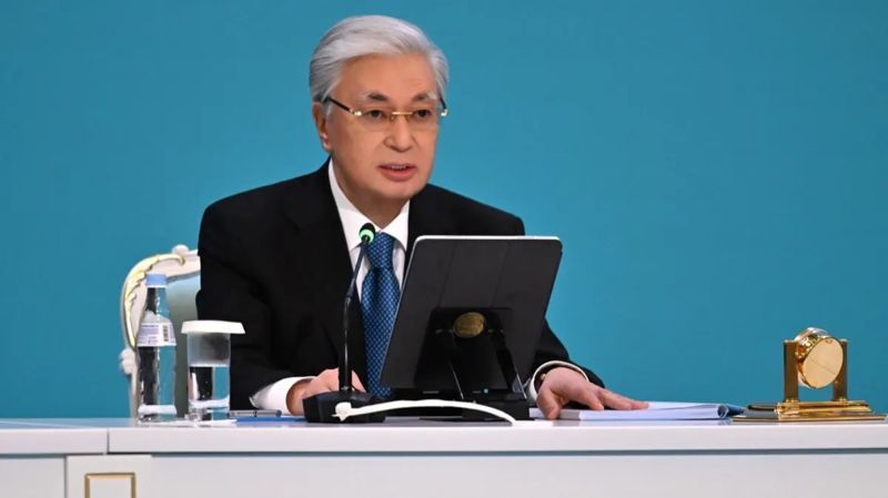 Токаев предложил Путину заморозить войну в Украине