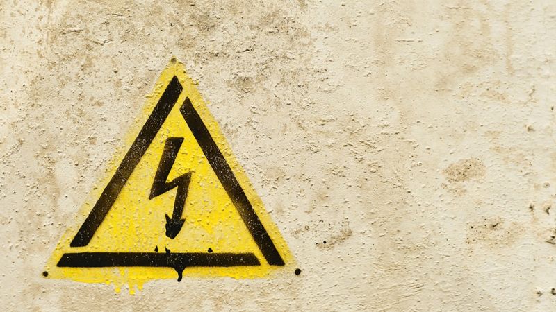 Стало известно о состоянии ребенка после удара током на площадке в Астане