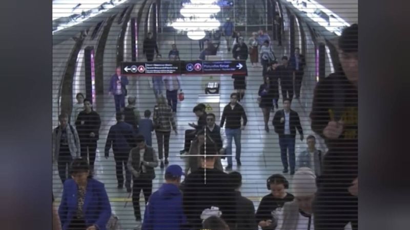 Боеприпасы пытались пронести в метро Алматы
