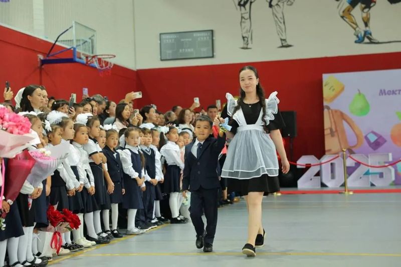 Родителям напомнили требования к школьной форме в Казахстане