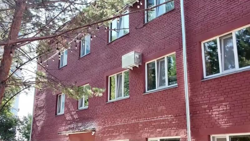 Ребенок выпал из окна гостиницы в Петропавловске