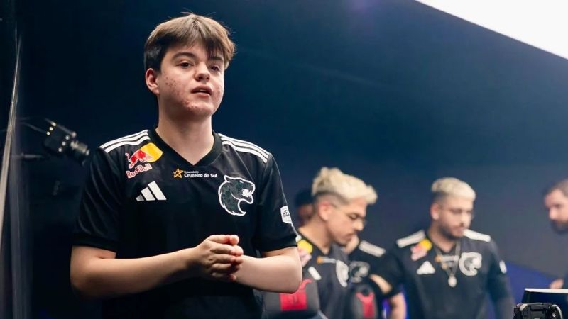 Данил "molodoy" Голубенко вместе с FURIA вышел в полуфинал EWC 2026
