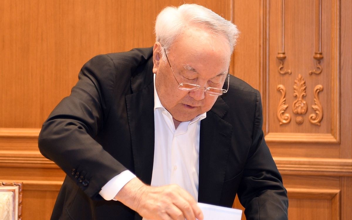 Назарбаев 