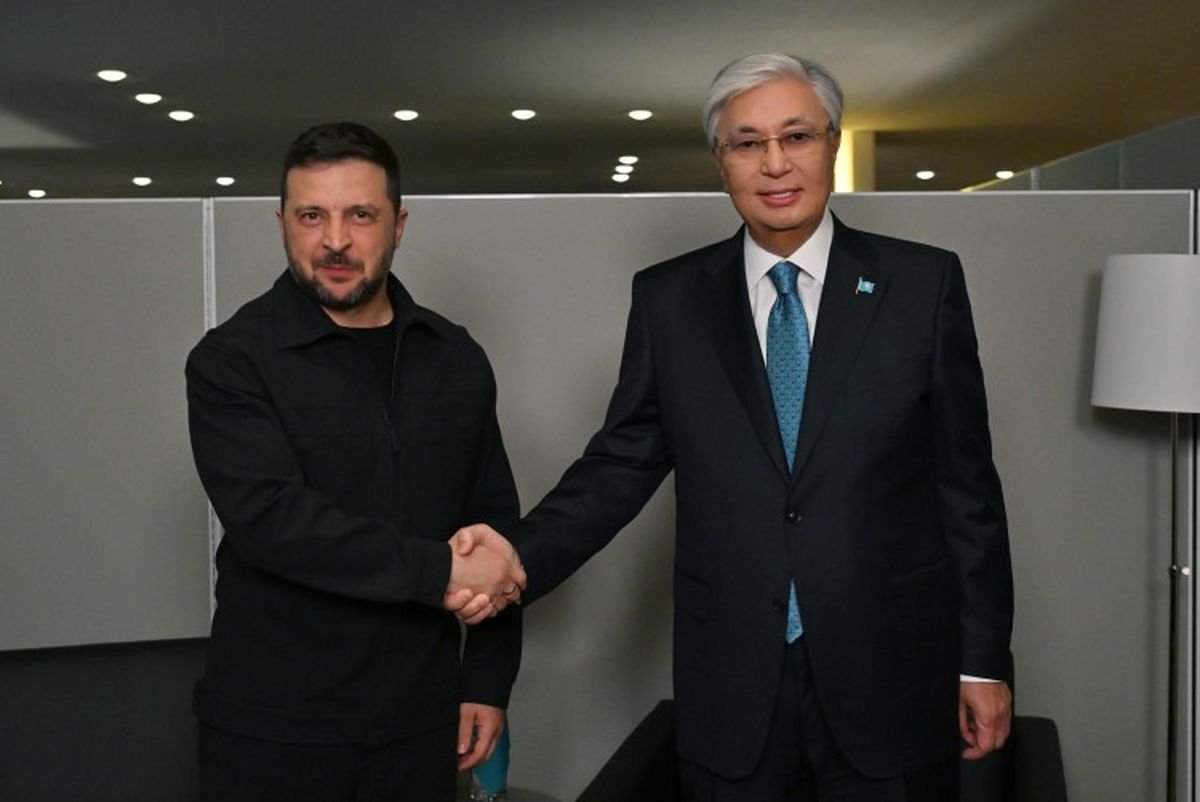 Токаев поздравил Зеленского с Днем независимости Украины 