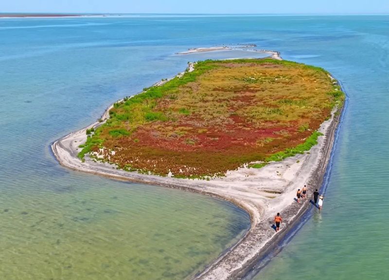Новый остров появился в Каспийском море у берегов Мангистау
