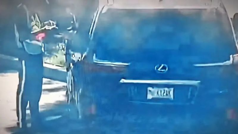 Lexus с номером KAZAK угодил на спецстоянку в Астане