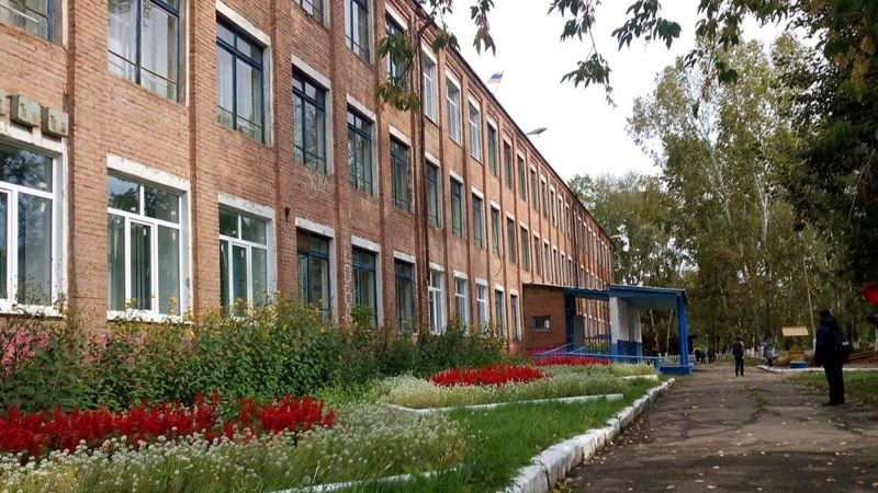 Школьница напала на учителя в России 1 сентября: пострадали семь человек