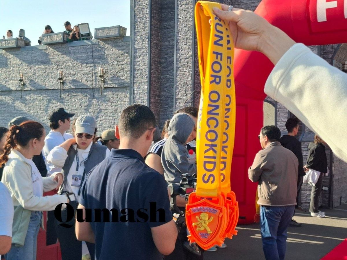 Медали чемпионов Run for OncoKids