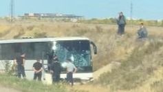 Автобус с пассажирами вылетел с трассы под Карагандой