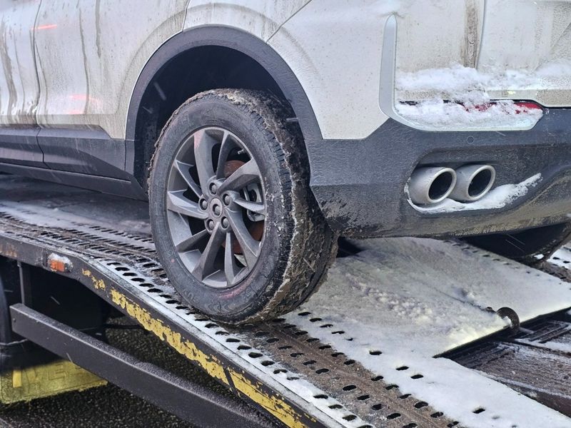 "Трос не достает": в Астане пожаловалась на выборочную эвакуацию автомобилей