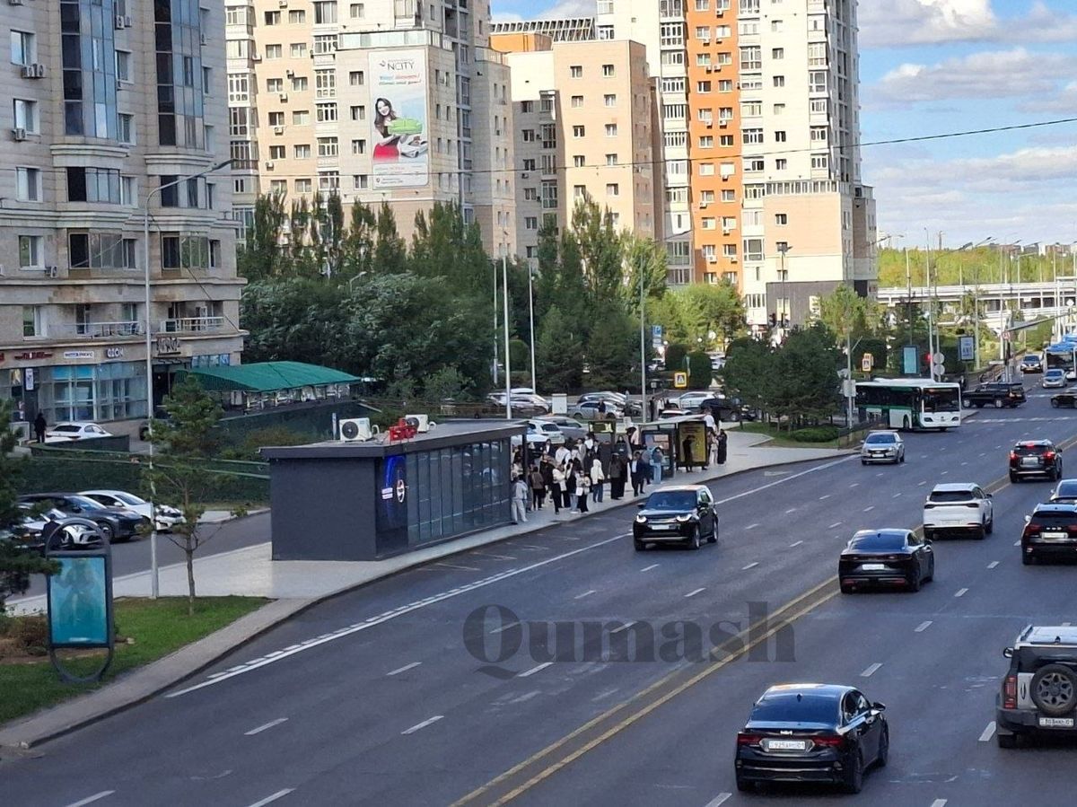 автомобили, остановка, перекресток, Астана, дорога