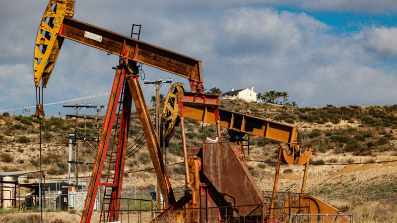 Казахстан выставит на аукцион 112 нефтегазовых участков