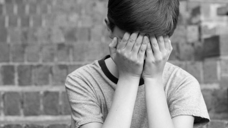 Алматинка обвинила соседа в сексуальном насилии над ее 9-летним сыном