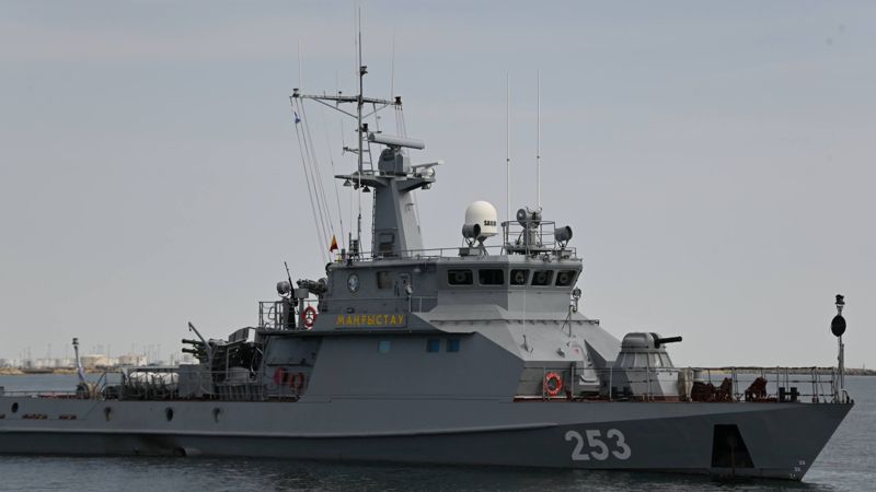 Токаев снял с должности высокопоставленных руководителей Минобороны