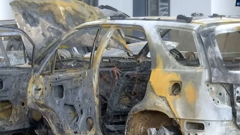 Пять машин сгорели на парковке в Астане: появились подробности