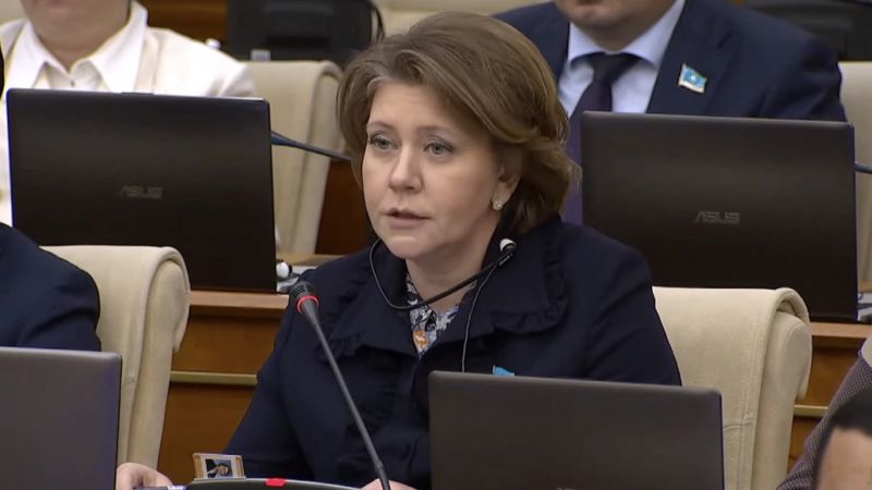 Без объяснений: депутат Татьяна Савельева досрочно покинула Курултай