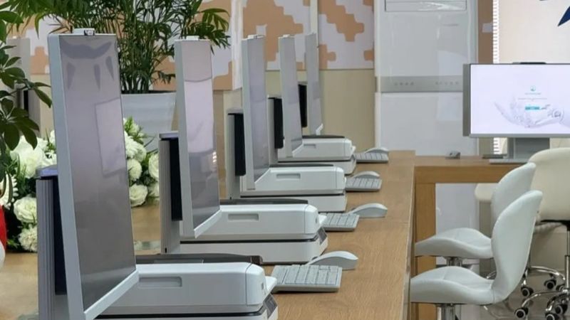 Сотрудники СпецЦОНа в Астане помогали водителям получать права